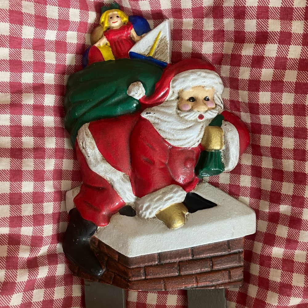 Midwest of Cannon Falls retired cast iron Santa door knocker Christmas decor